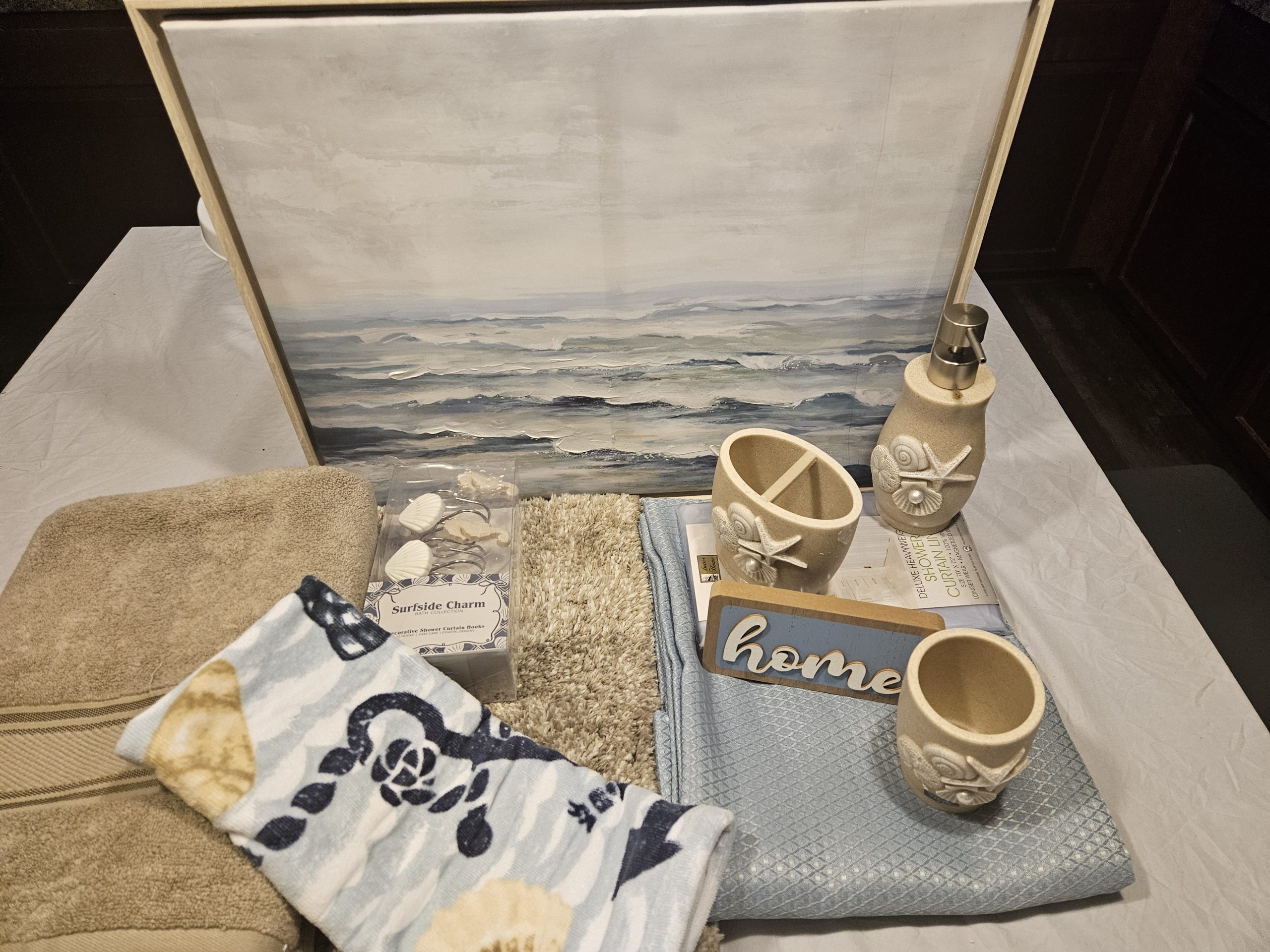 Powder blue and tan Sea world-Bath Set - Image 2